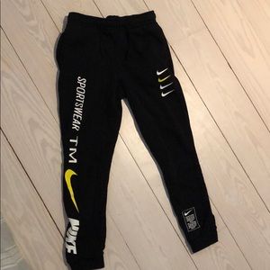 Nike men’s joggers